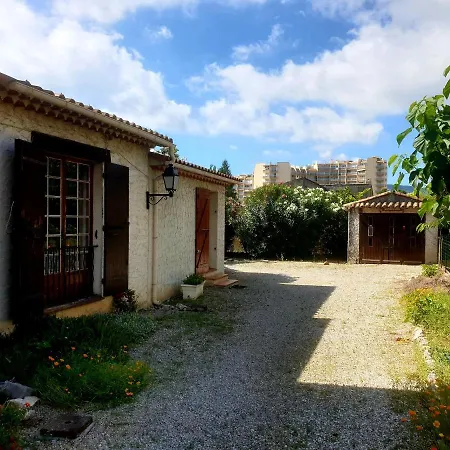 Maison De Vacances A Mandelieu